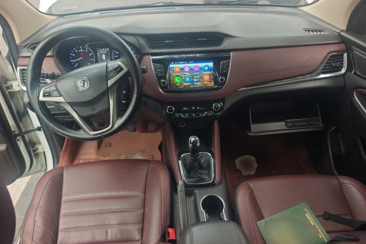 Used CHANGAN Lingxuan 2017 1.5T Manual Joyful & Happy Model Center Console