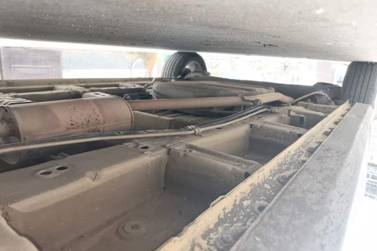 Used CHANGAN Lingxuan 2017 1.6L Manual Elite Model Chassis Front Right