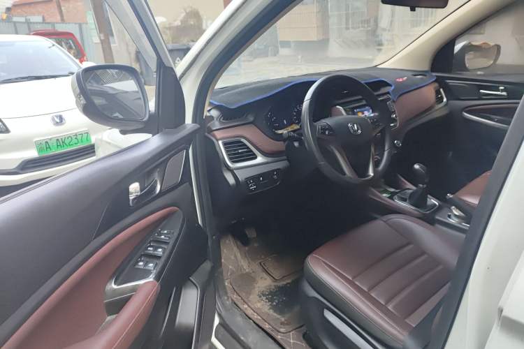 Used CHANGAN Lingxuan 2017 1.6L Manual Happiness Edition Driver Seat