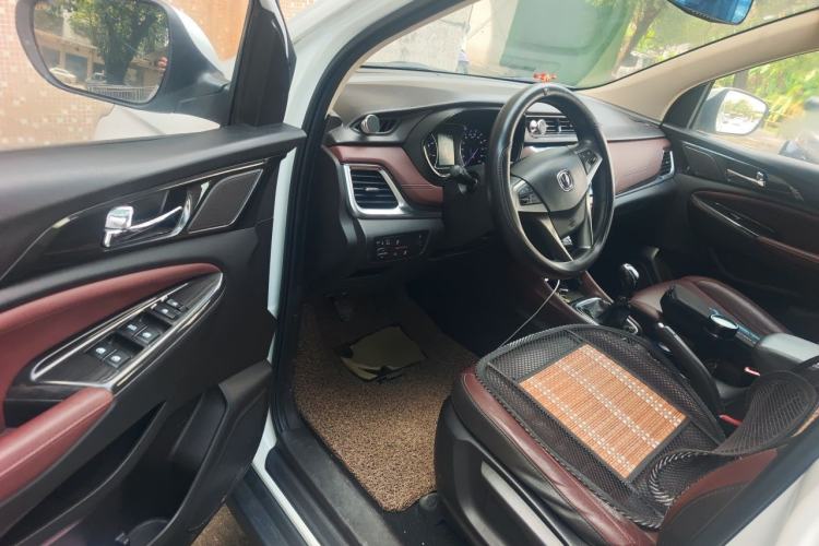 Used CHANGAN Lingxuan 2017 1.6L Manual Elite Model Driver Seat