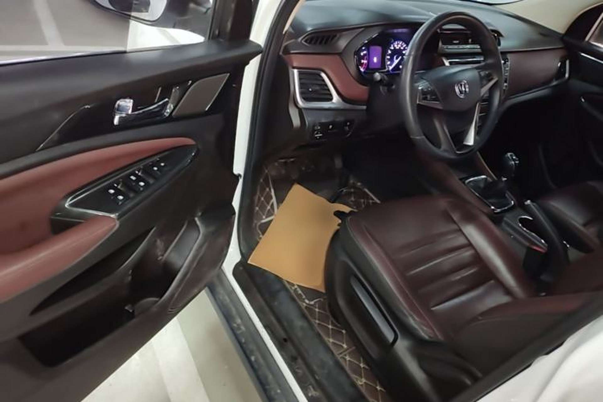 Used CHANGAN Lingxuan 2017 1.6L Manual Happiness Edition Driver Seat