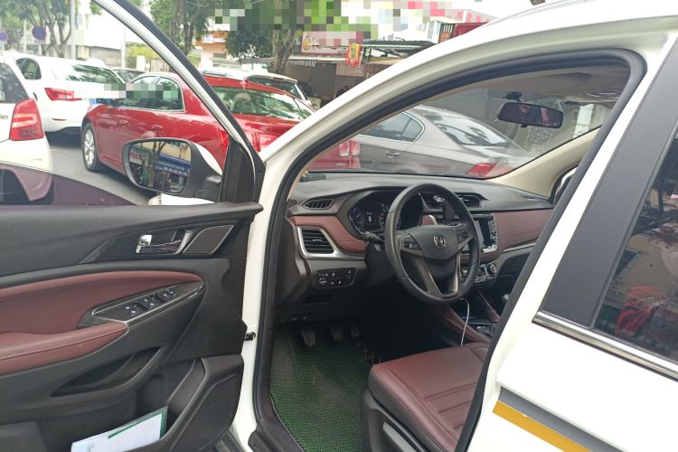 Used CHANGAN Lingxuan 2017 1.6L Manual Elite Model Driver Seat