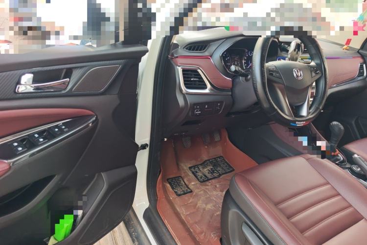 Used CHANGAN Lingxuan 2017 1.6L Manual Happiness Edition Driver Seat