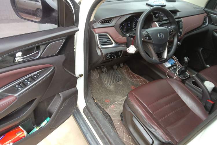 Used CHANGAN Lingxuan 2017 1.6L Manual Elite Model Driver Seat