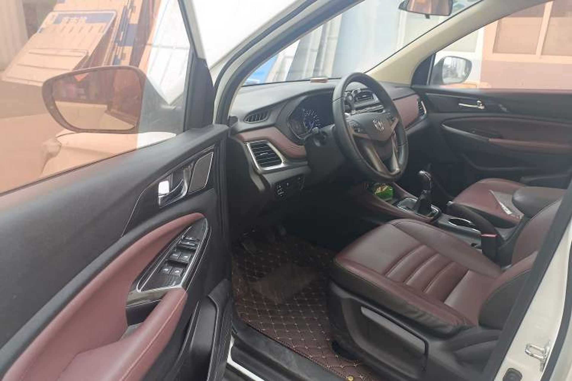 Used CHANGAN Lingxuan 2017 1.6L Manual Happiness Edition Driver Seat