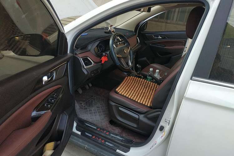 Used CHANGAN Lingxuan 2017 1.6L Manual Happiness Edition Driver Seat