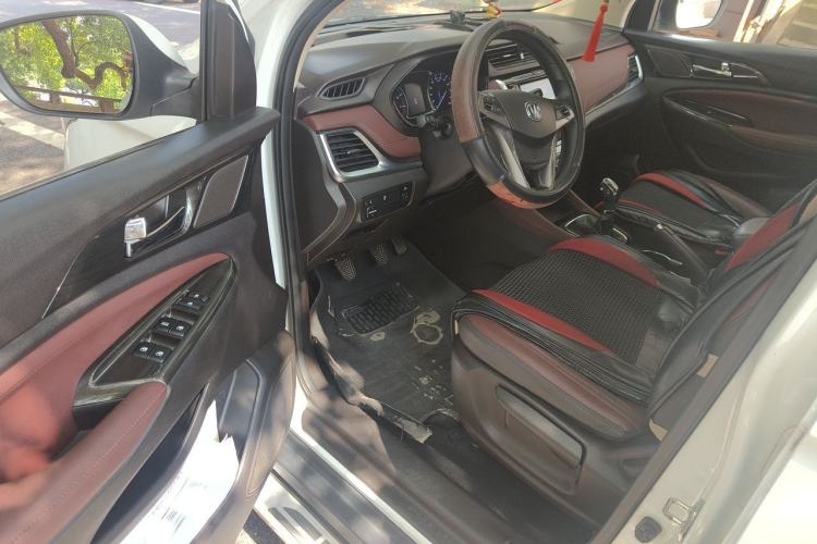 Used CHANGAN Lingxuan 2017 1.6L Manual Happiness Edition Driver Seat