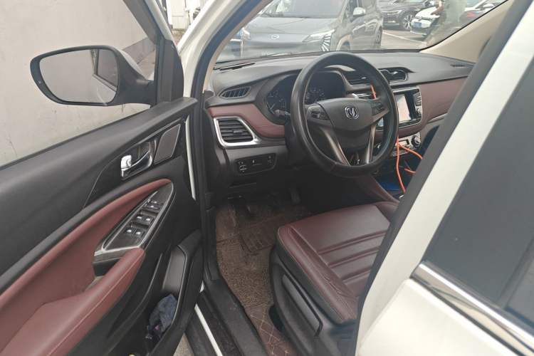 Used CHANGAN Lingxuan 2017 1.6L Manual Happiness Edition Driver Seat