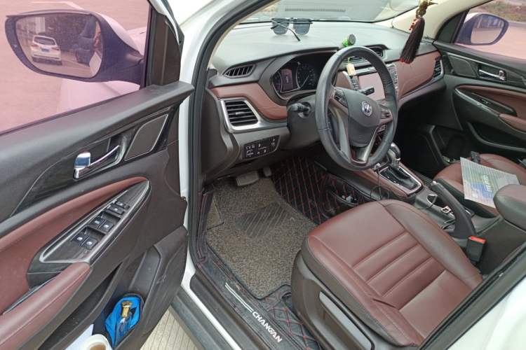 Used CHANGAN Lingxuan 2017 1.5T Automatic Lehuo Elite Model Driver Seat