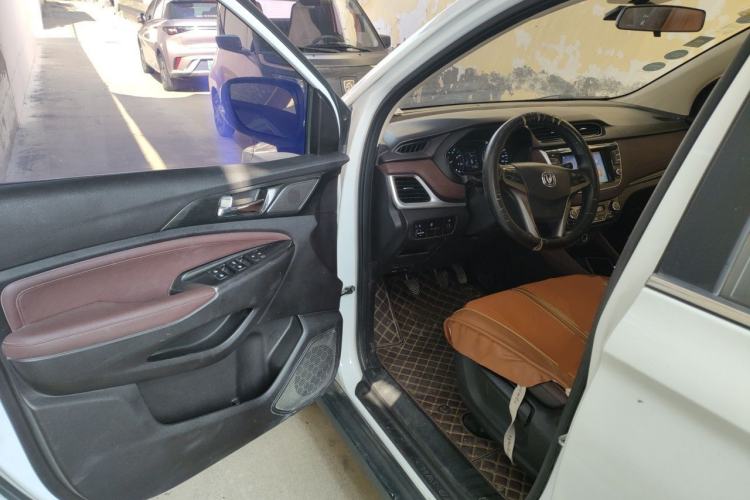 Used CHANGAN Lingxuan 2017 1.6L Manual Happiness Edition Driver Seat
