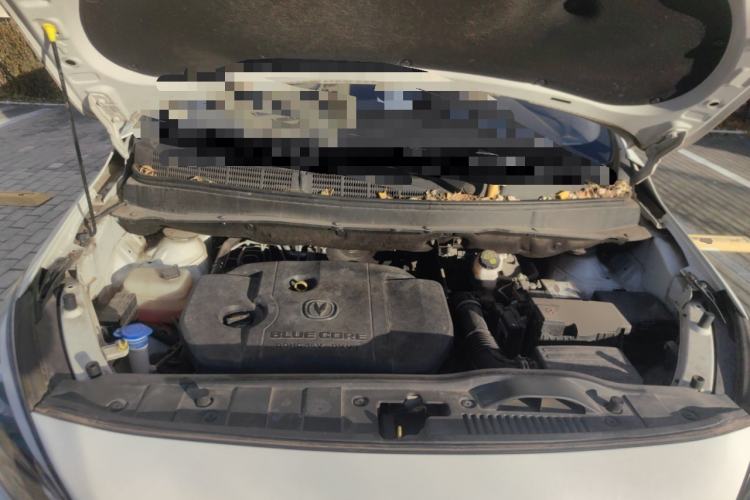 Used CHANGAN Lingxuan 2017 1.6L Manual Elite Model Engine Bay