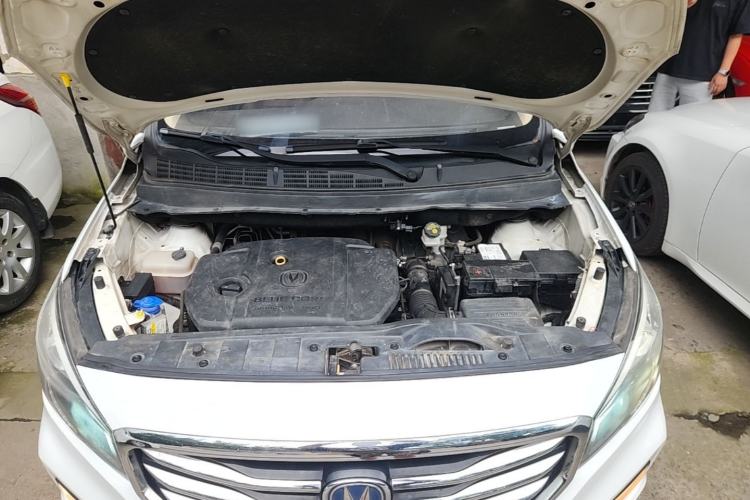 Used CHANGAN Lingxuan 2017 1.6L Manual Elite Model Engine Bay