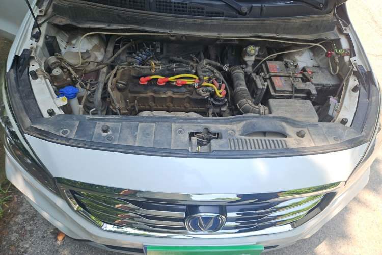 Used CHANGAN Lingxuan 2017 1.6L Manual Happiness Edition Engine Bay