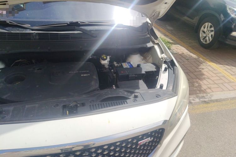 Used CHANGAN Lingxuan 2017 1.5T Manual Joyful & Happy Model Engine Bay Left