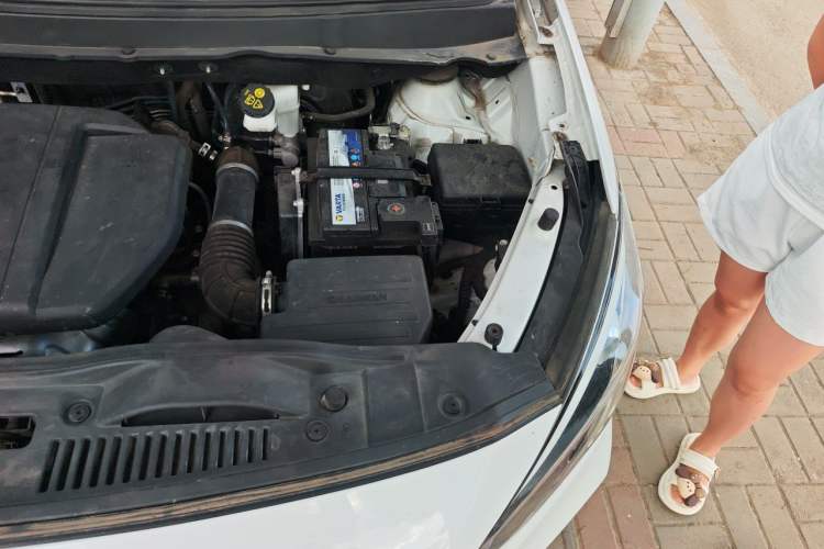 Used CHANGAN Lingxuan 2017 1.6L Manual Happiness Edition Engine Bay Left