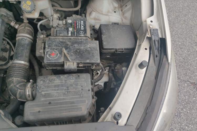 Used CHANGAN Lingxuan 2017 1.6L Manual Elite Model Engine Bay Left