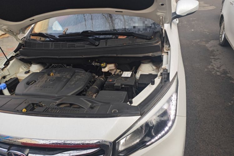 Used CHANGAN Lingxuan 2017 1.6L Manual Elite Model Engine Bay Left