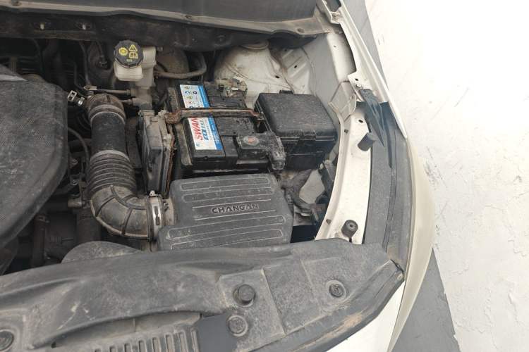 Used CHANGAN Lingxuan 2017 1.6L Manual Happiness Edition Engine Bay Left