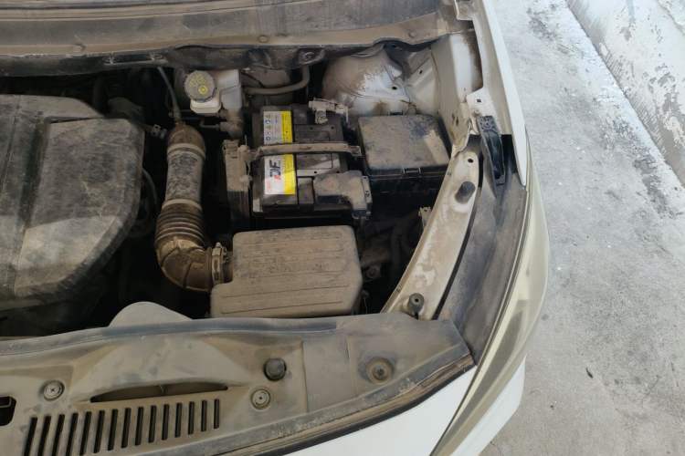 Used CHANGAN Lingxuan 2017 1.6L Manual Happiness Edition Engine Bay Left