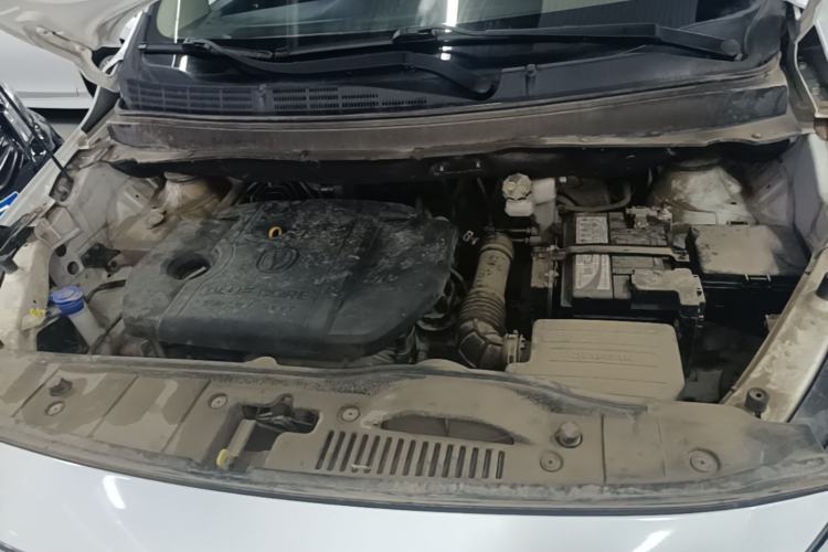 Used CHANGAN Lingxuan 2017 1.6L Manual Happiness Edition Engine Bay