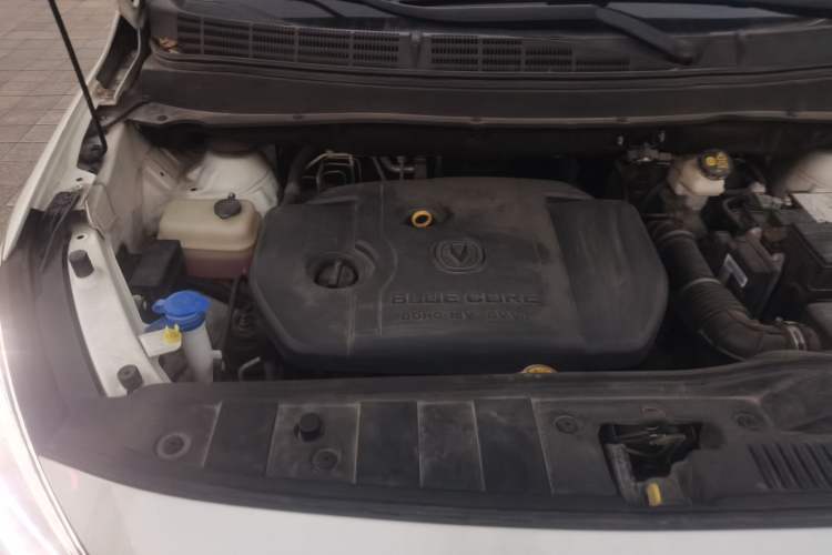 Used CHANGAN Lingxuan 2017 1.6L Manual Elite Model Engine Bay Right