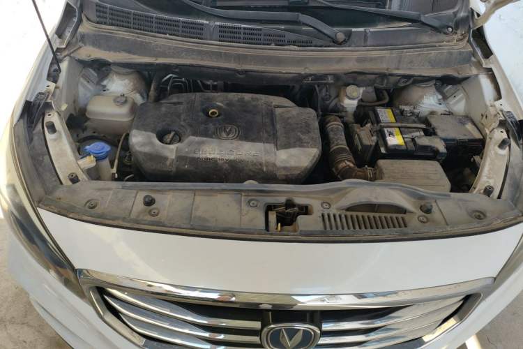 Used CHANGAN Lingxuan 2017 1.6L Manual Happiness Edition Engine Bay