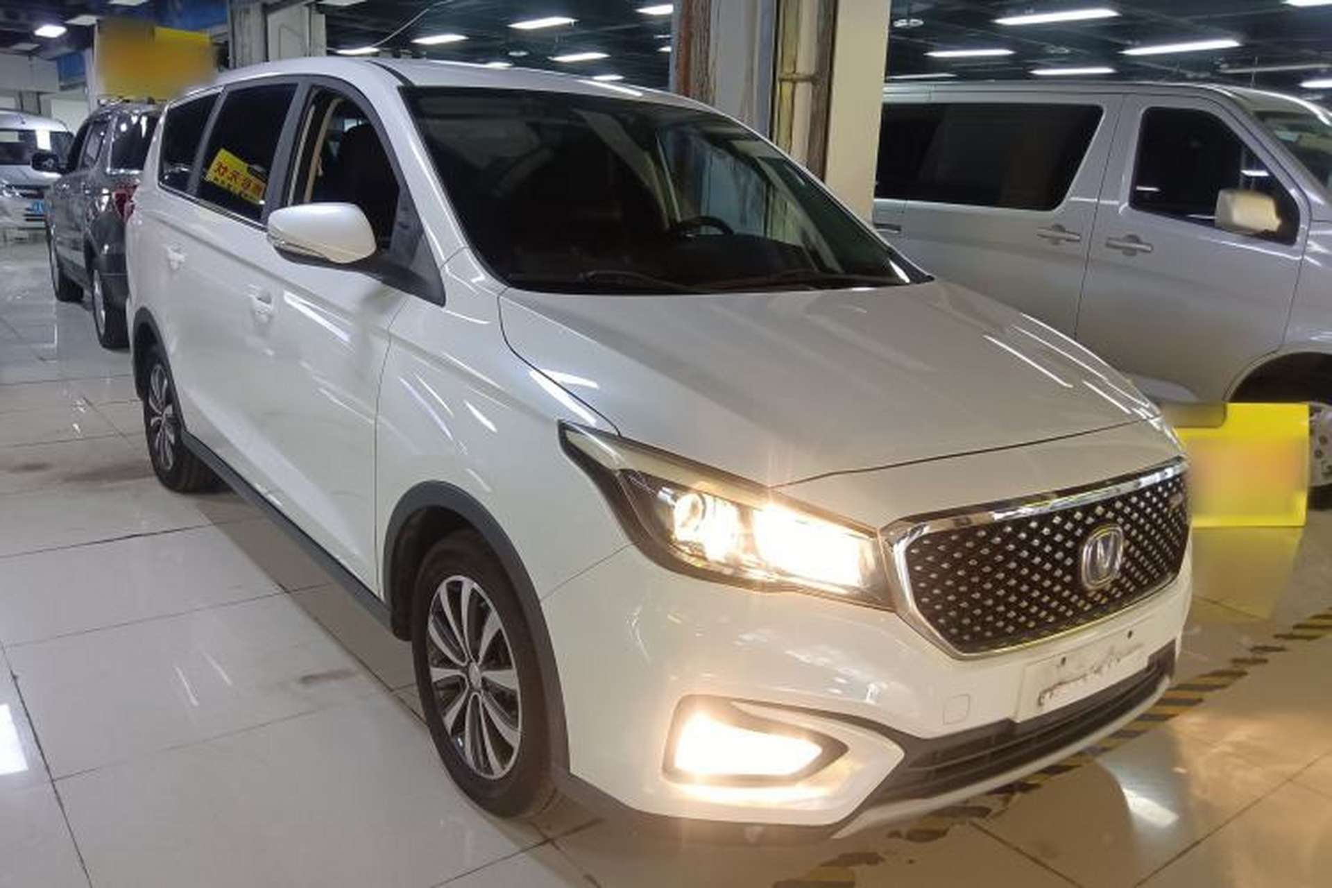 Used CHANGAN Lingxuan 2017 1.5T Manual Joyful & Happy Model Exterior 2