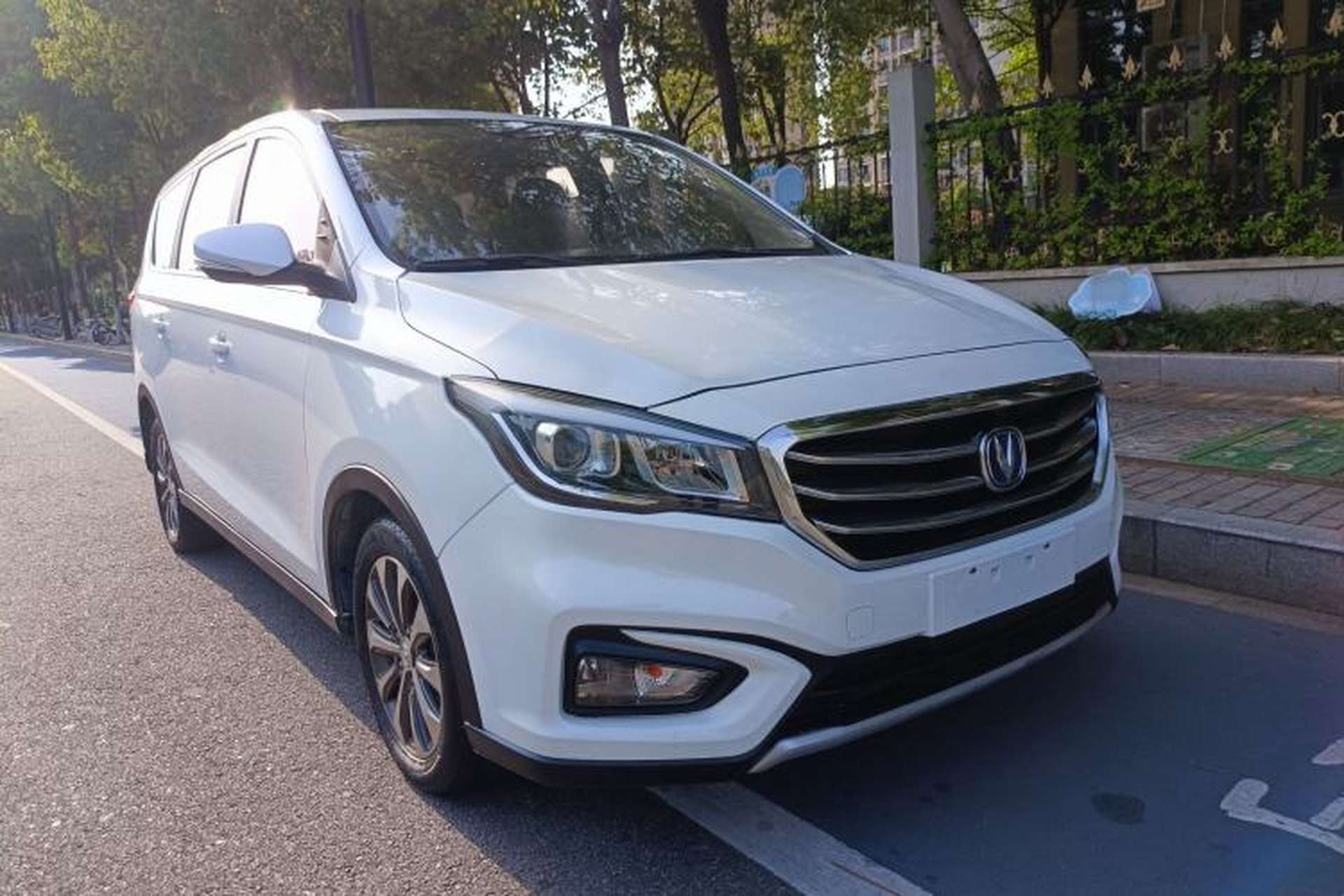 Used CHANGAN Lingxuan 2017 1.6L Manual Happiness Edition Exterior 2
