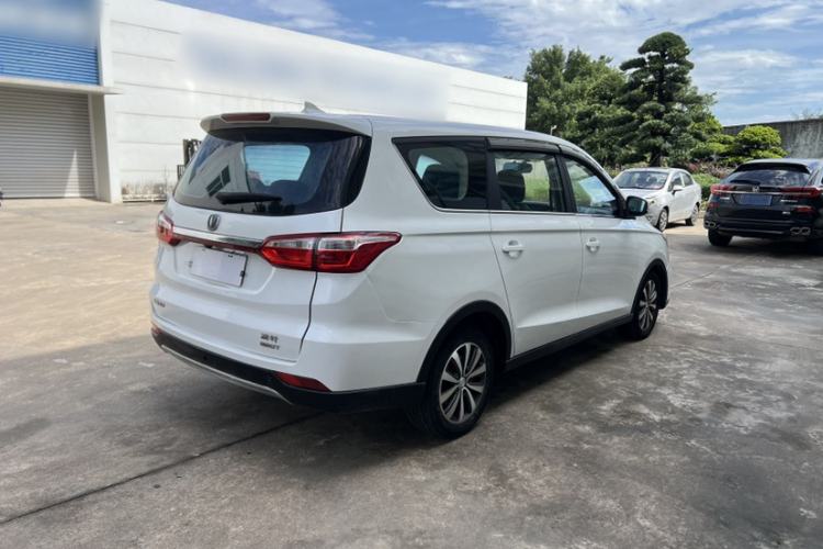 Used CHANGAN Lingxuan 2017 1.5T Automatic Lehuo Happy Edition Exterior 5