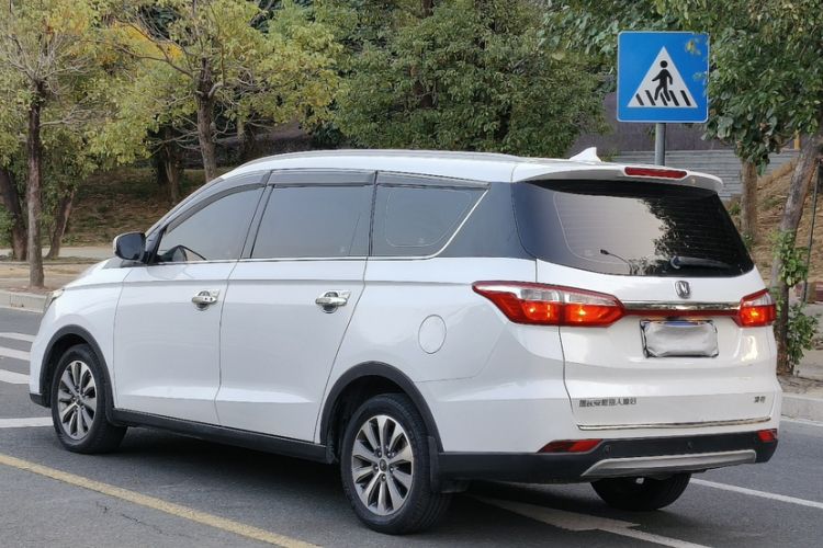 Used CHANGAN Lingxuan 2017 1.6L Manual Elite Model Exterior 8