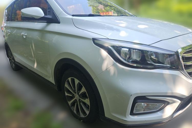 Used CHANGAN Lingxuan 2017 1.6L Manual Happiness Edition Front Right 45 Deg