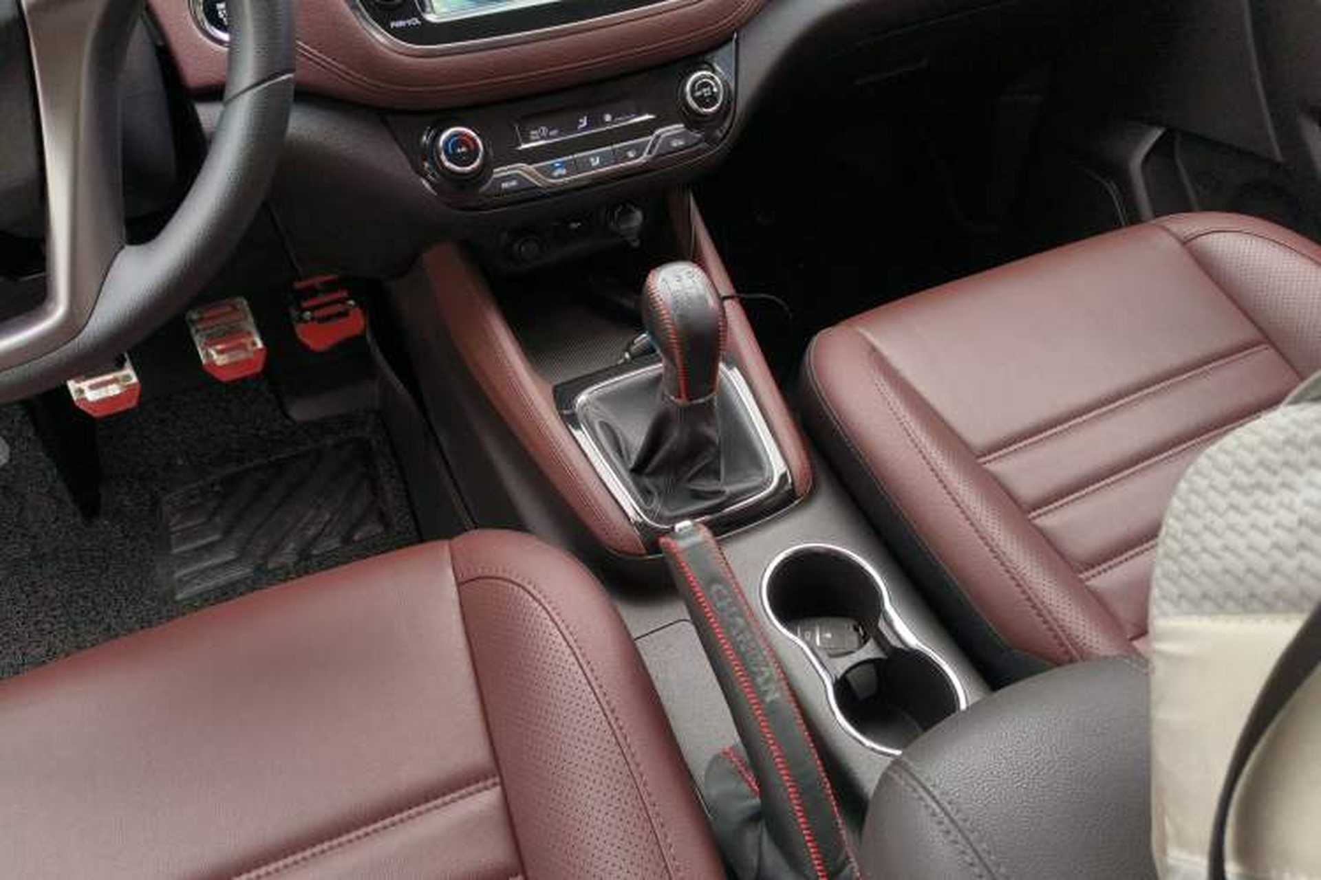 Used CHANGAN Lingxuan 2017 1.6L Manual Elite Model Gear Lever