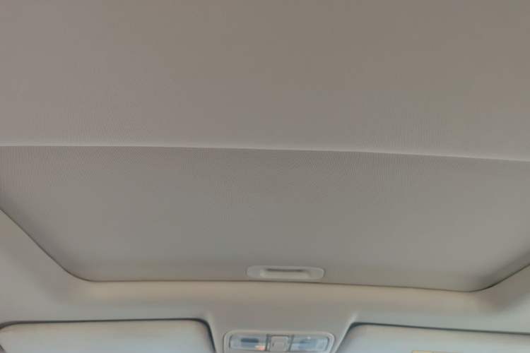 Used CHANGAN Lingxuan 2017 1.6L Manual Elite Model Headliner
