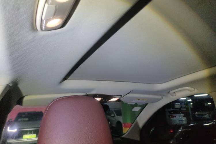 Used CHANGAN Lingxuan 2017 1.5T Automatic Lehuo Flagship Model Headliner