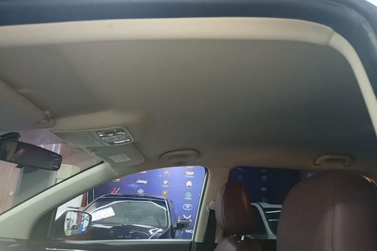 Used CHANGAN Lingxuan 2017 1.6L Manual Happiness Edition Headliner