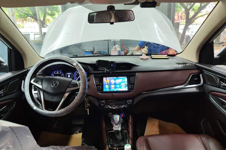 Used CHANGAN Lingxuan 2017 1.5T Automatic Lehuo Happy Edition Headliner