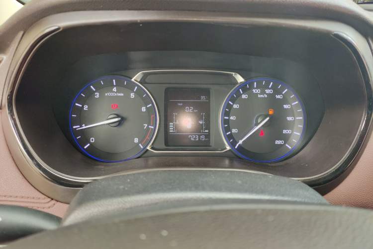 Used CHANGAN Lingxuan 2017 1.6L Manual Happiness Edition Instrument Cluster