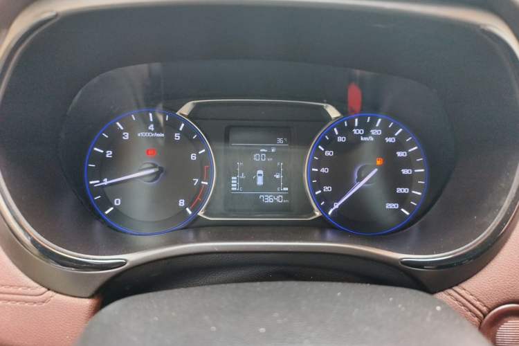 Used CHANGAN Lingxuan 2017 1.6L Manual Entry-Level Model Instrument Cluster