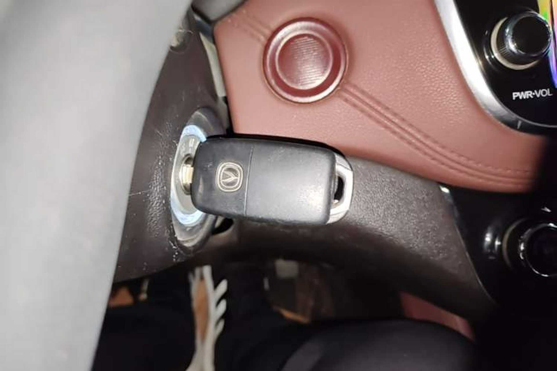 Used CHANGAN Lingxuan 2017 1.6L Manual Happiness Edition Interior 1