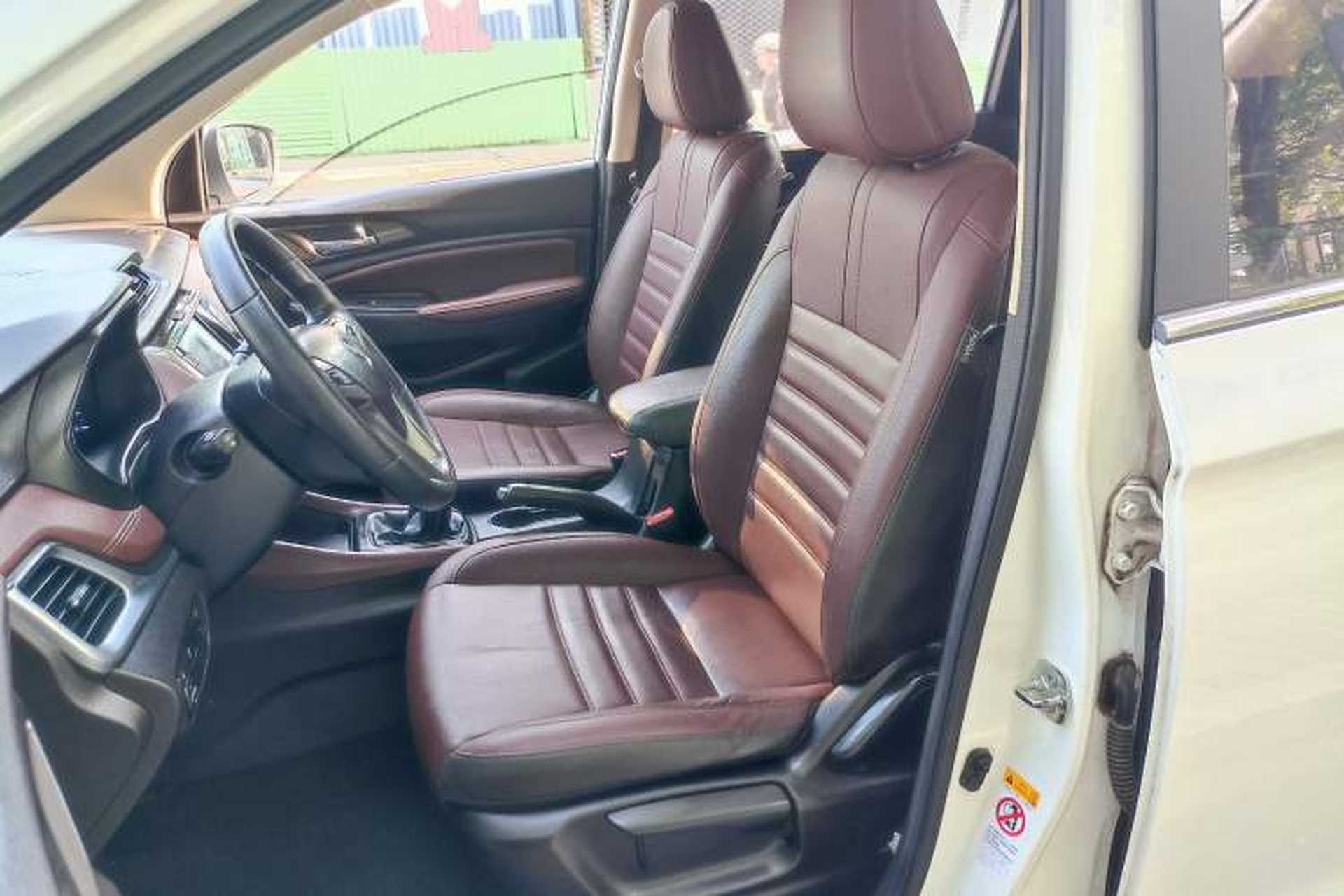 Used CHANGAN Lingxuan 2017 1.6L Manual Happiness Edition Interior 11