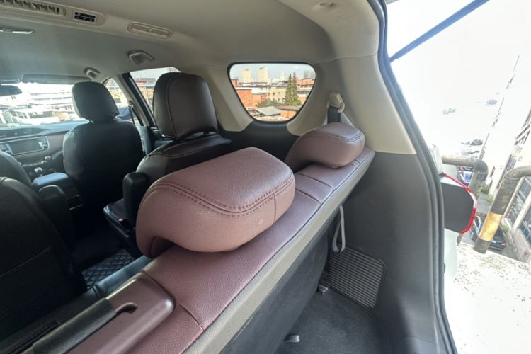 Used CHANGAN Lingxuan 2017 1.5T Manual Joyful & Happy Model Interior 13