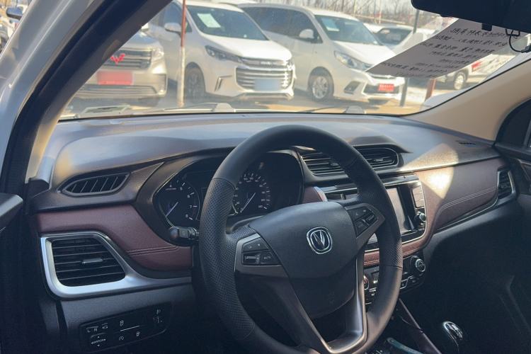 Used CHANGAN Lingxuan 2017 1.6L Manual Elite Model Interior 2