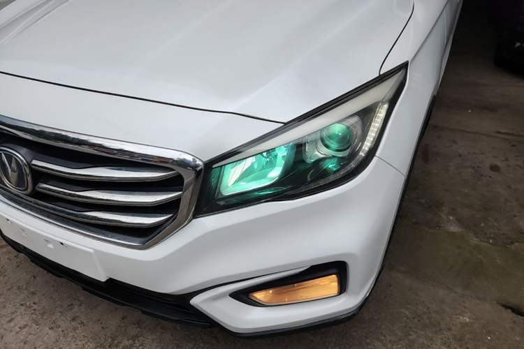 Used CHANGAN Lingxuan 2017 1.6L Manual Elite Model Left Front Headlight