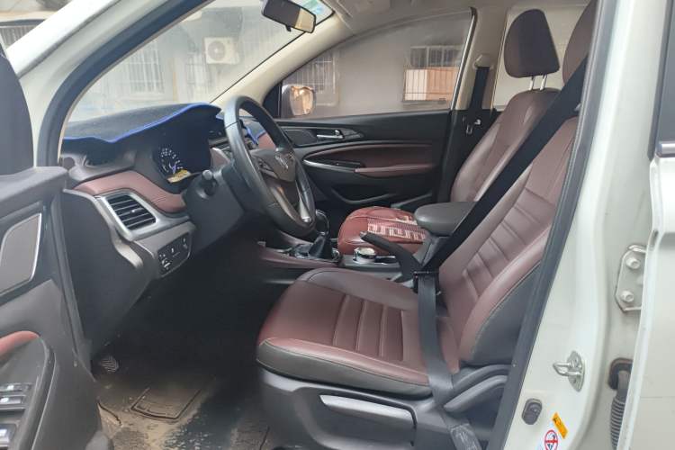 Used CHANGAN Lingxuan 2017 1.6L Manual Happiness Edition Left Front Seat