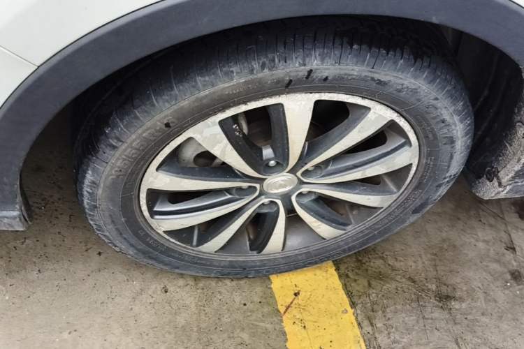 Used CHANGAN Lingxuan 2017 1.5T Automatic Lehuo Progressive Model Left Front Wheel Hub