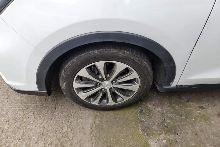 Used CHANGAN Lingxuan 2017 1.6L Manual Elite Model Left Front Wheel Hub