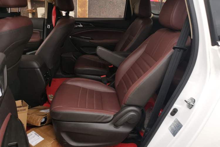 Used CHANGAN Lingxuan 2017 1.5T Manual Joyful & Happy Model Left Rear Seat
