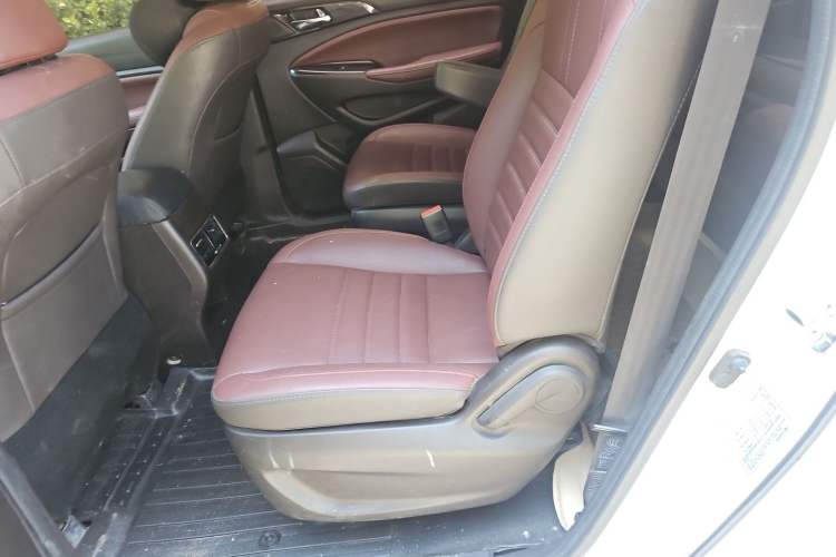 Used CHANGAN Lingxuan 2017 1.6L Manual Happiness Edition Left Rear Seat