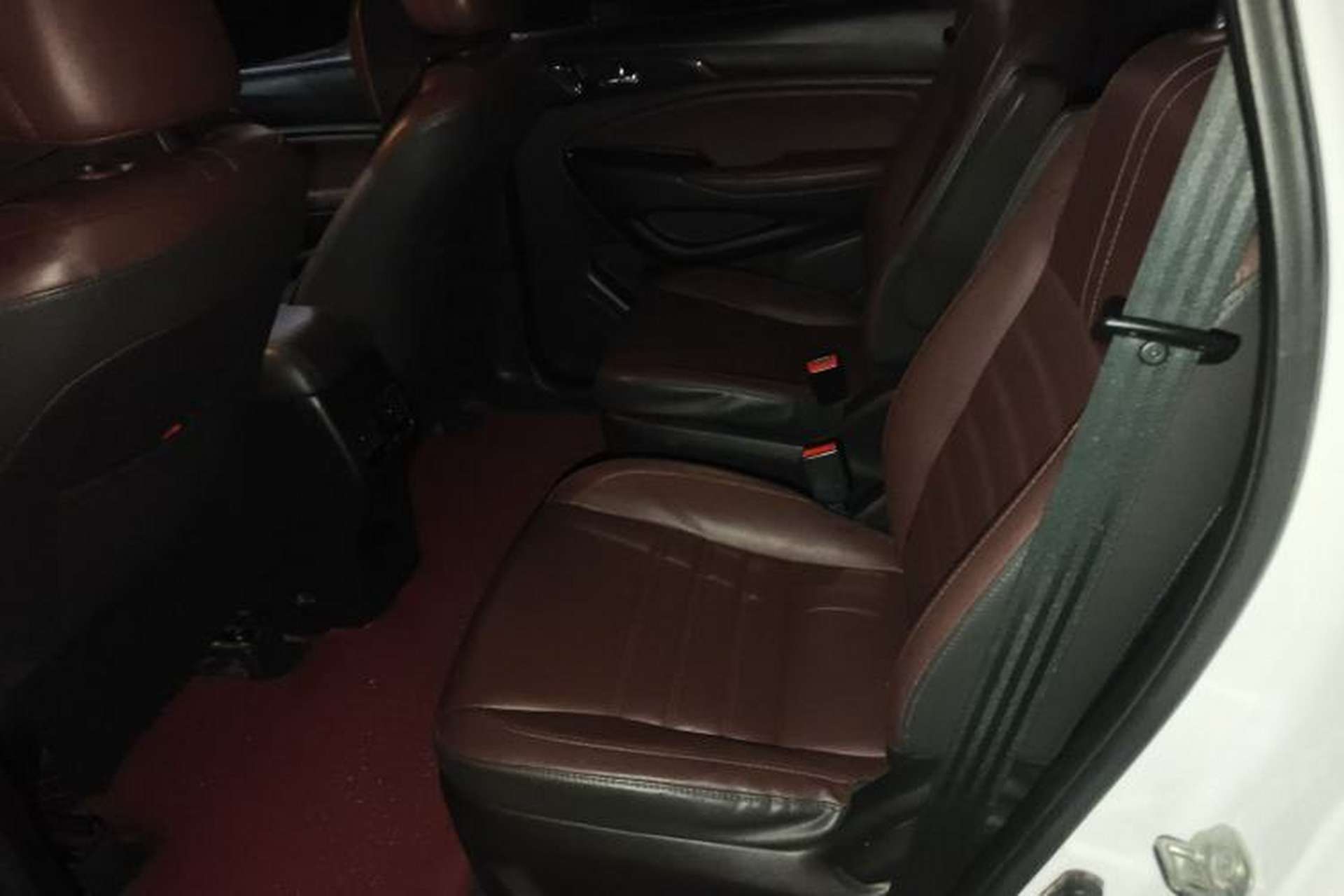 Used CHANGAN Lingxuan 2017 1.5T Automatic Lehuo Happy Edition Left Rear Seat