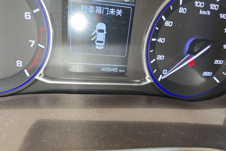 Used CHANGAN Lingxuan 2017 1.5T Automatic Lehuo Happy Edition Odometer Close Up